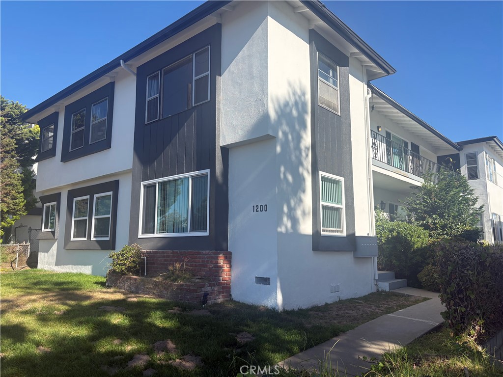 1200 E Imperial Avenue Property Photo 1