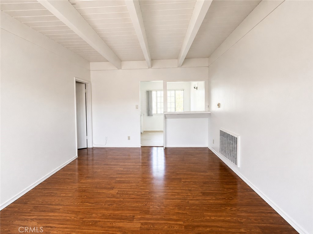 2102 S Pacific Ave 14 Property Photo 2