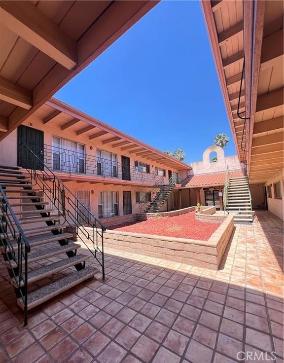 2102 S Pacific Ave 14 Property Photo 5
