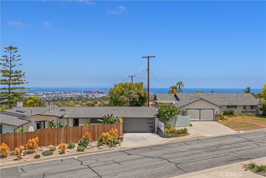 29411 N Enrose Property Photo 26