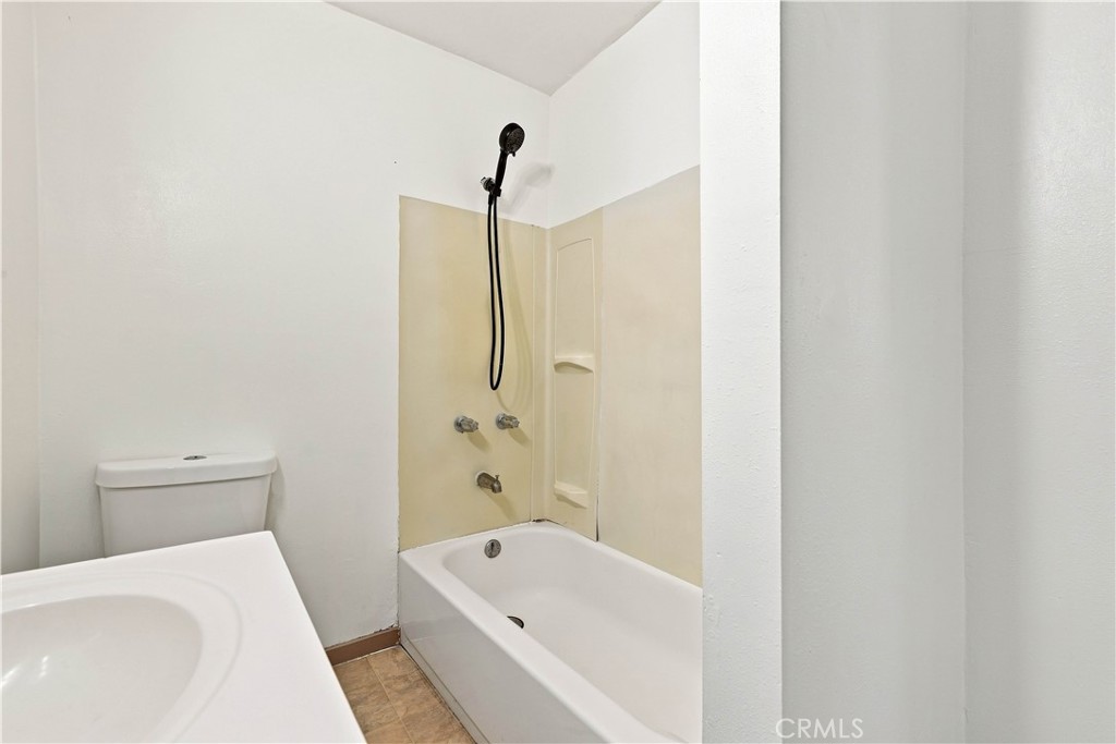 233 E Louise Street Property Photo 19