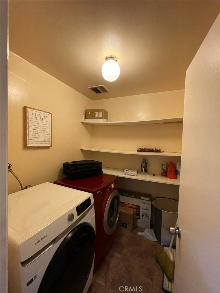 3500 W Manchester Boulevard 195 Property Photo 6