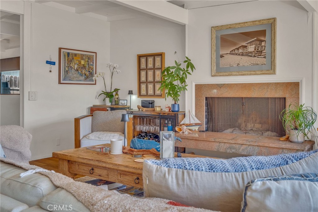 123 22nd Property Photo 12