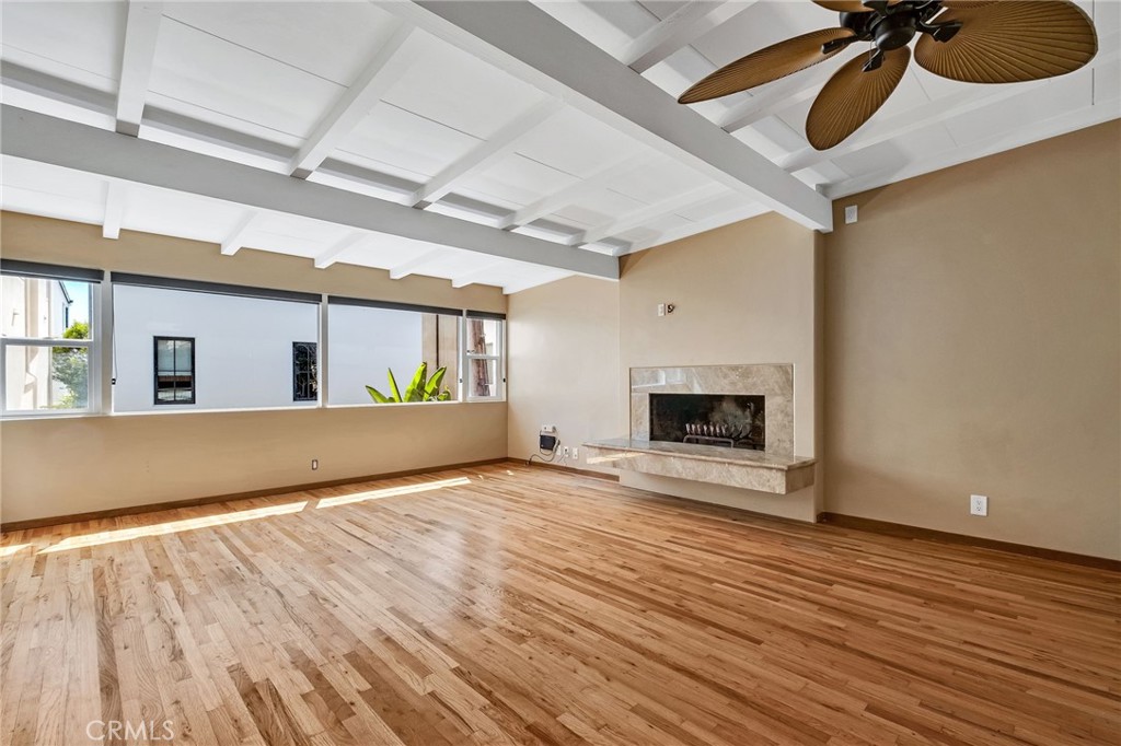 123 22nd Property Photo 25