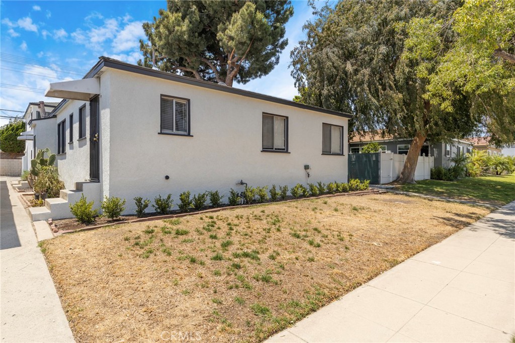 1515 N Hollywood Property Photo 7