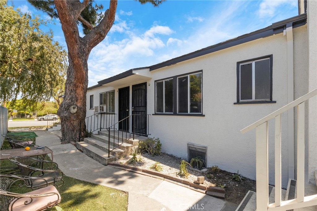 1515 N Hollywood Property Photo 8