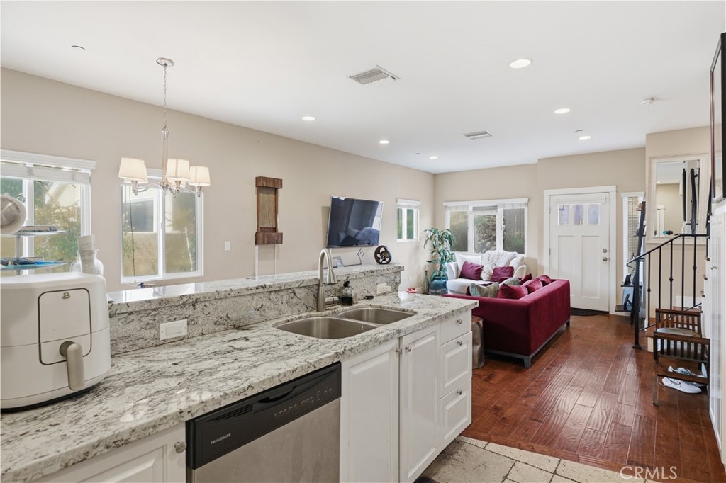 2317 Apple Property Photo 12