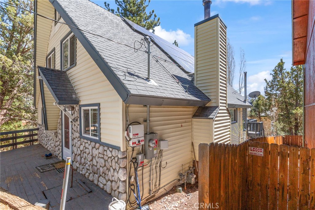 366 Curly Property Photo 23