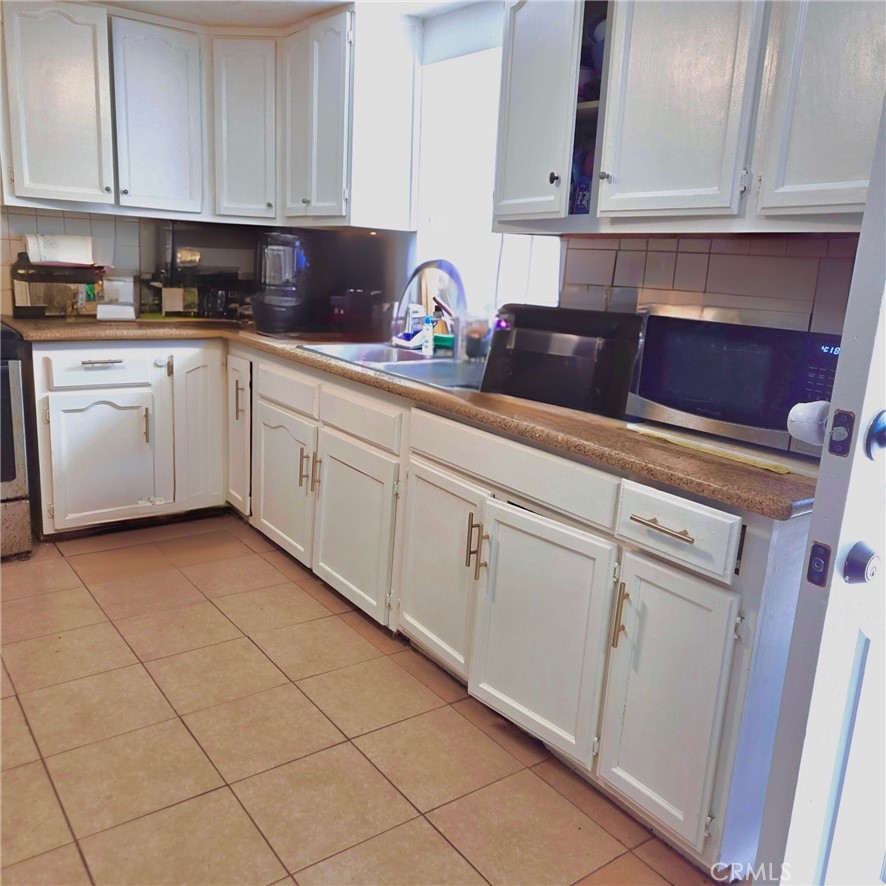 8903 Baring Cross Property Photo 15