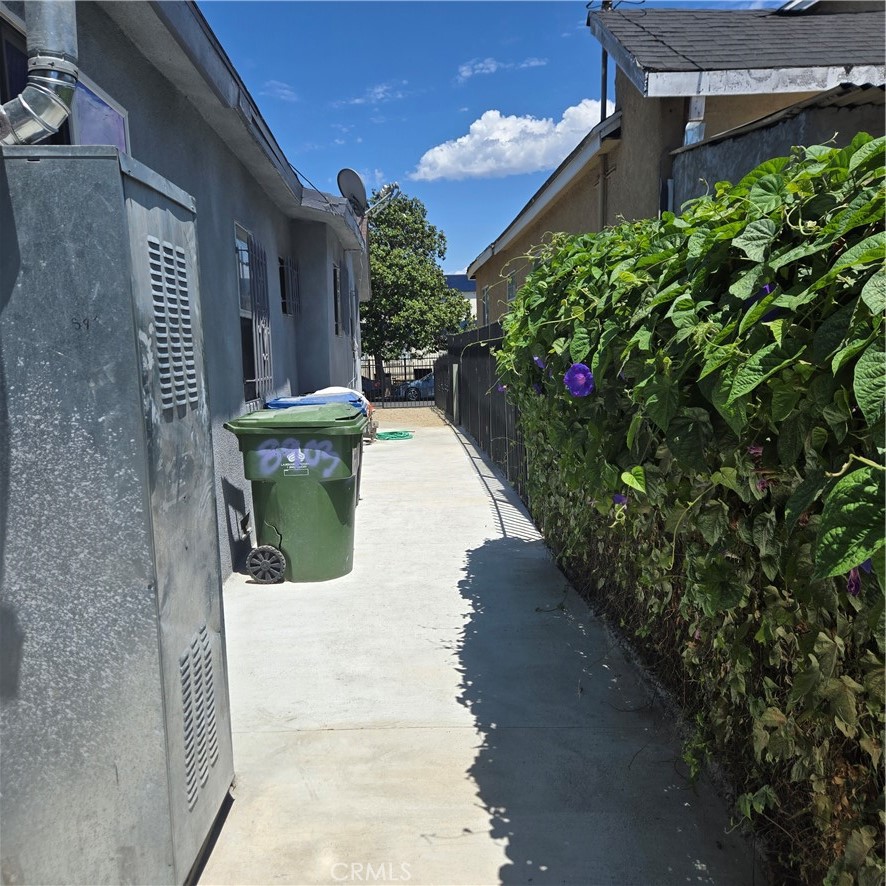 8903 Baring Cross Property Photo 19