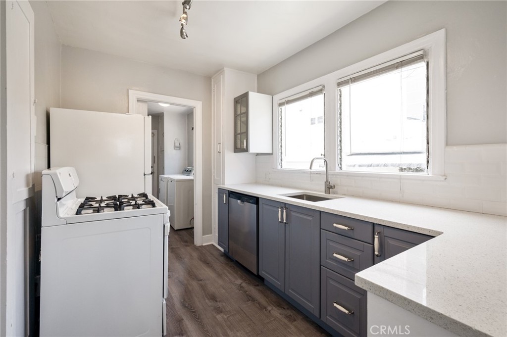 1620 California Property Photo 15