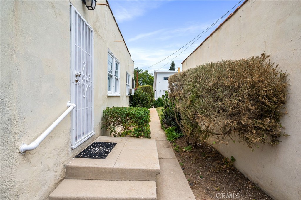 1620 California Property Photo 38