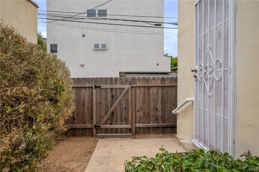 1620 California Property Photo 40