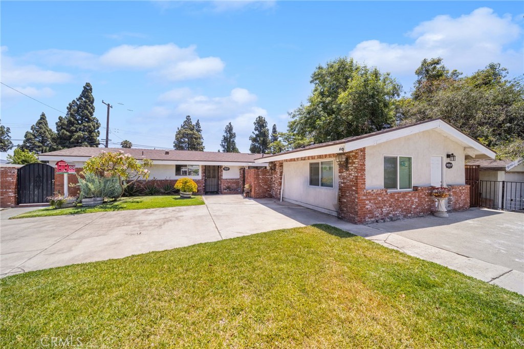 1610 Amador Avenue A Property Photo 1