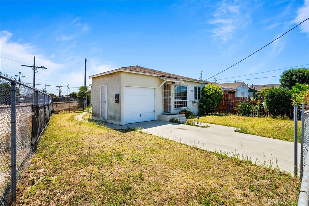 24412 Broad Property Photo 2