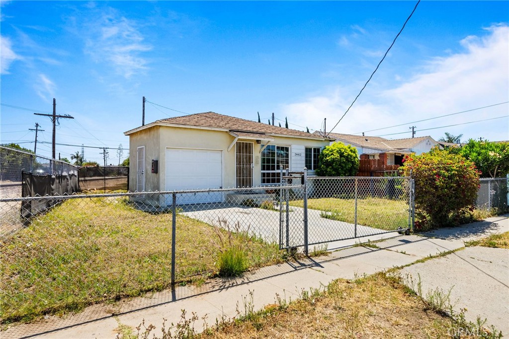 24412 Broad Property Photo 3