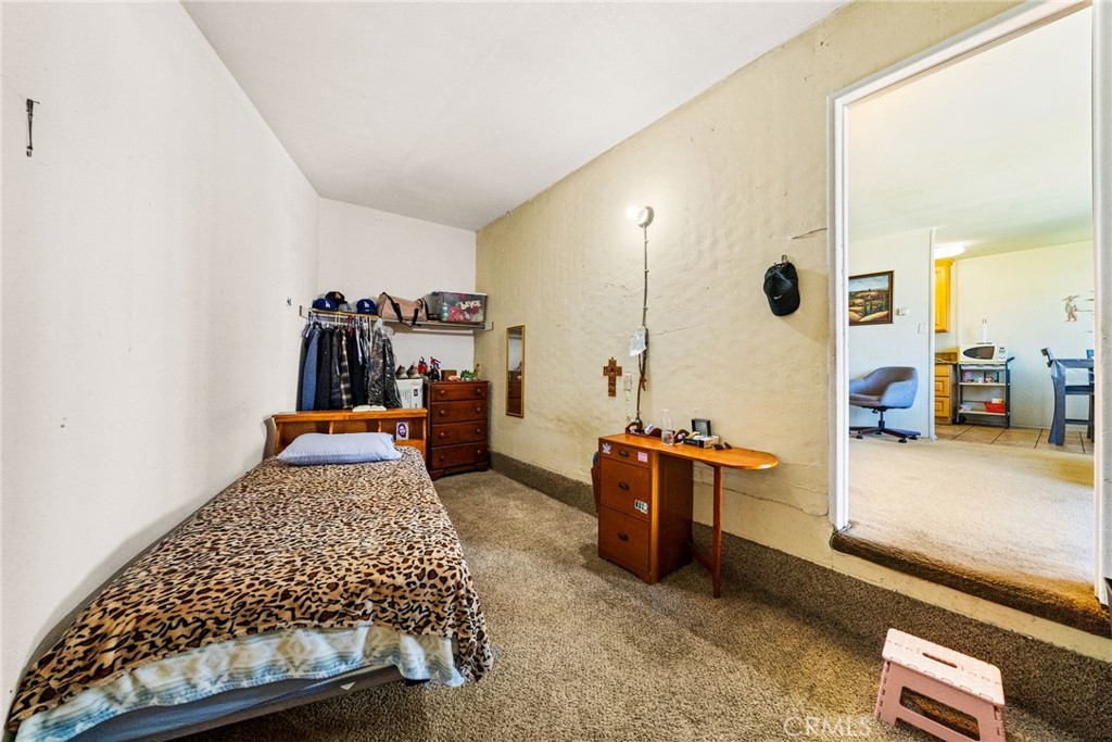 24412 Broad Property Photo 9