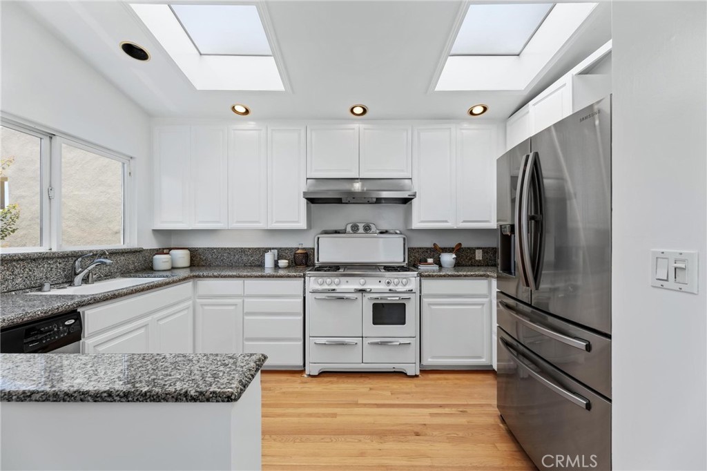 1136 8th Street Property Photo 12
