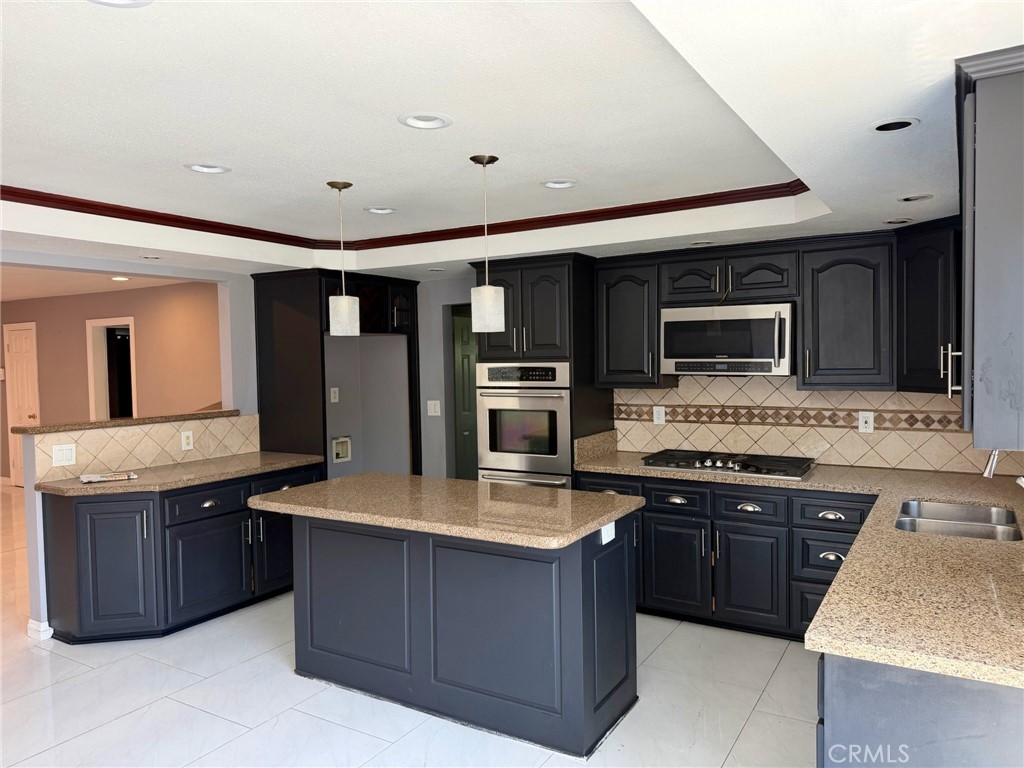 2752 E Harrison Property Photo 6