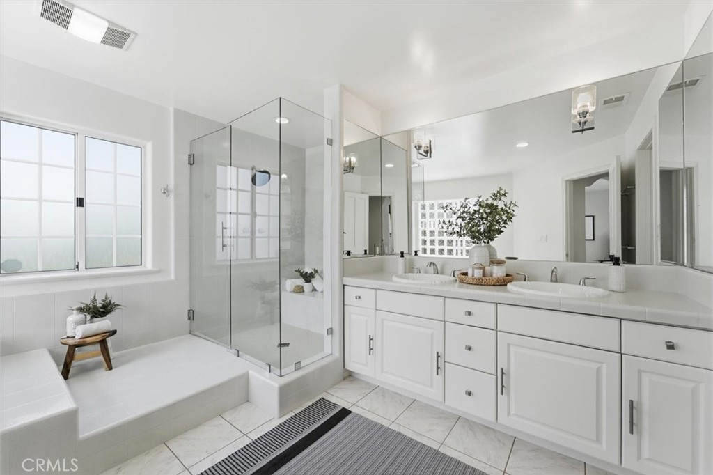1021 Avenue D Property Photo 23