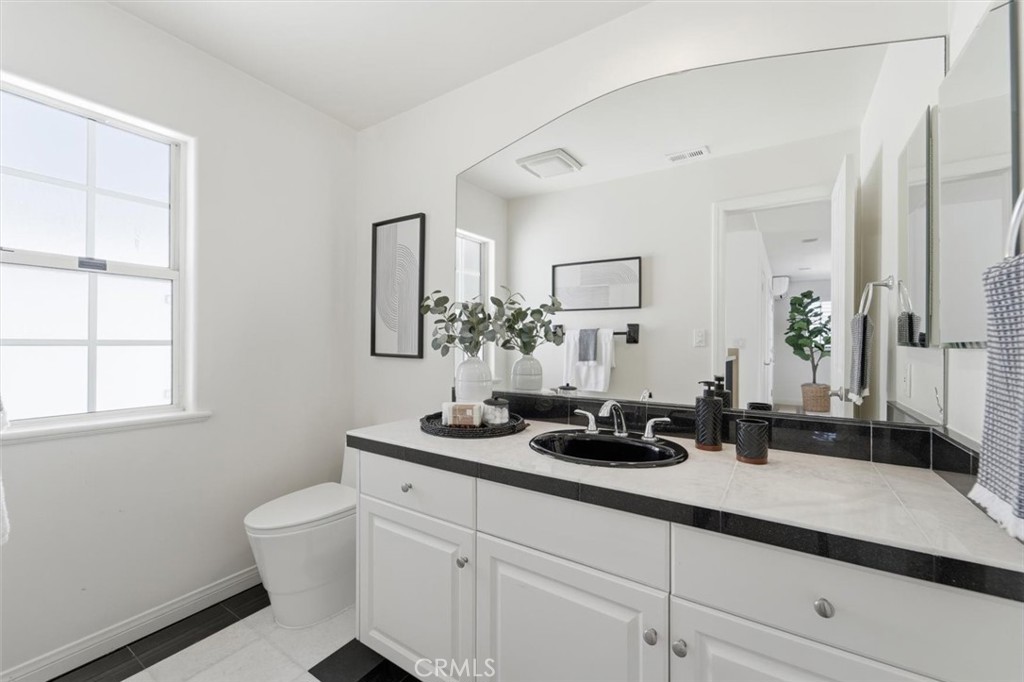 1021 Avenue D Property Photo 25