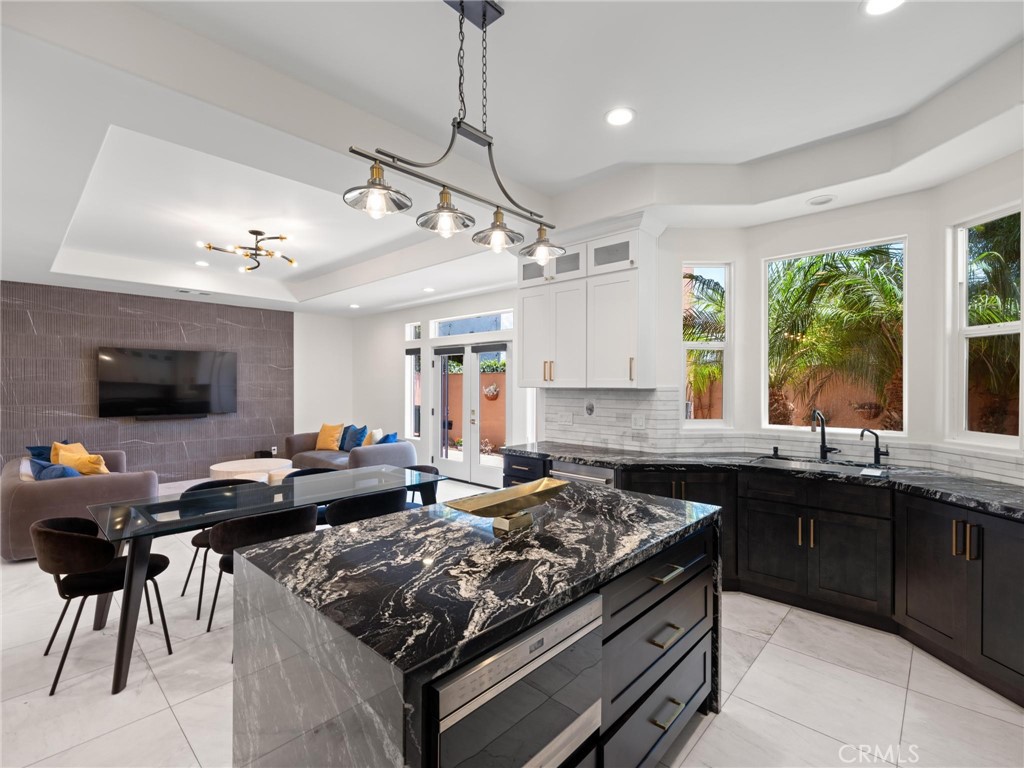 18426 Mansel Property Photo 17