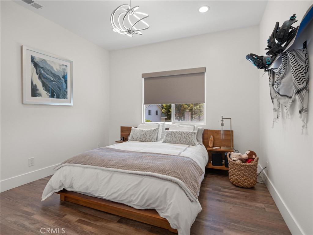 18426 Mansel Property Photo 34