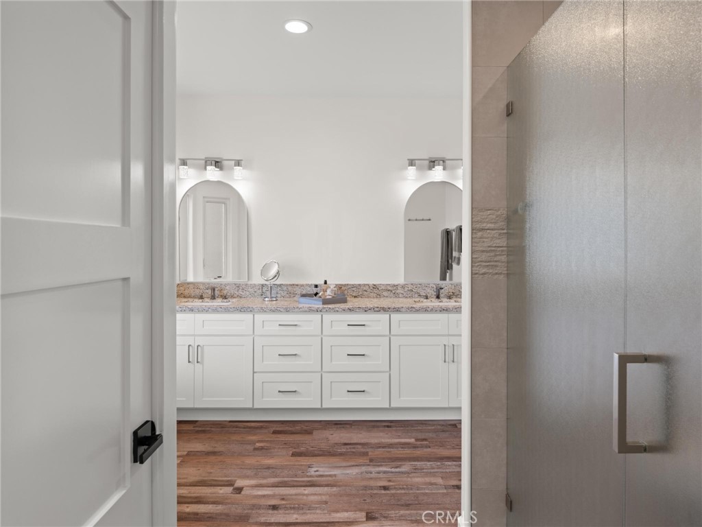 18426 Mansel Property Photo 43