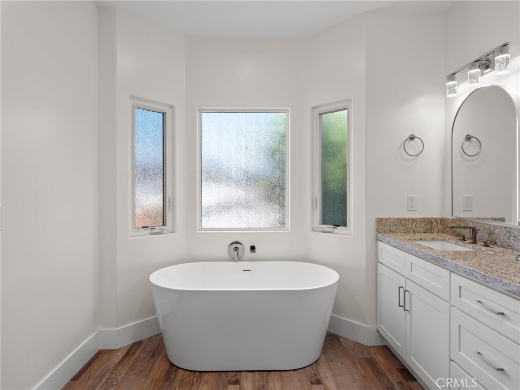 18426 Mansel Property Photo 46