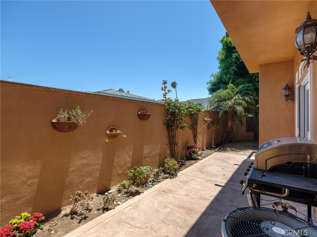 18426 Mansel Property Photo 53