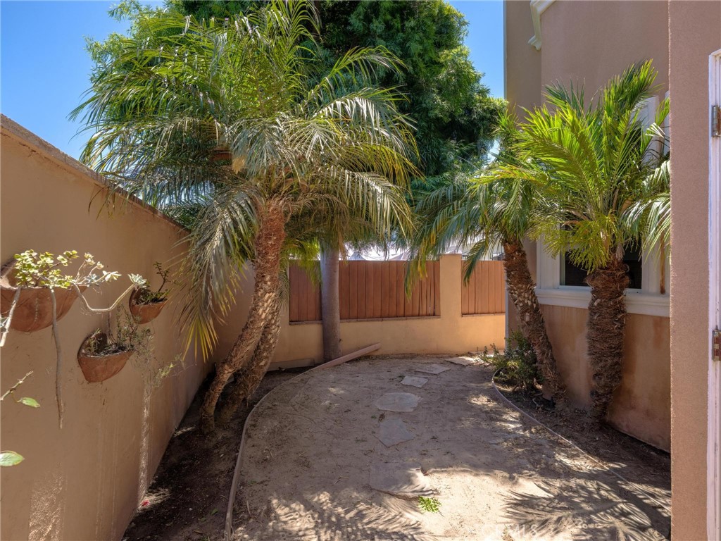 18426 Mansel Property Photo 54