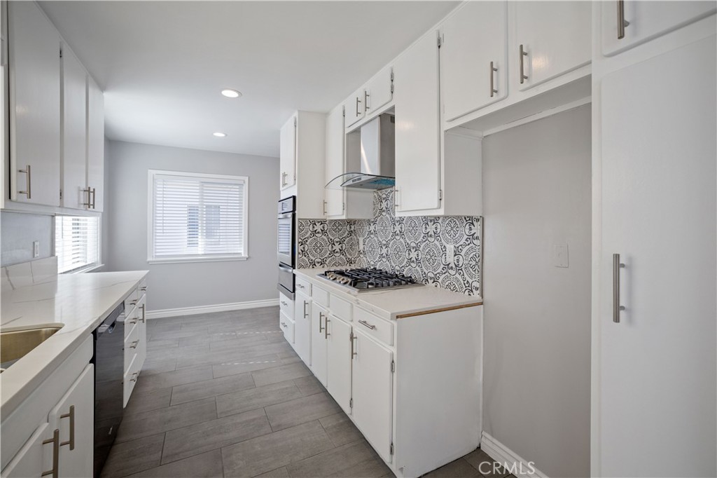 1503 257th Property Photo 4