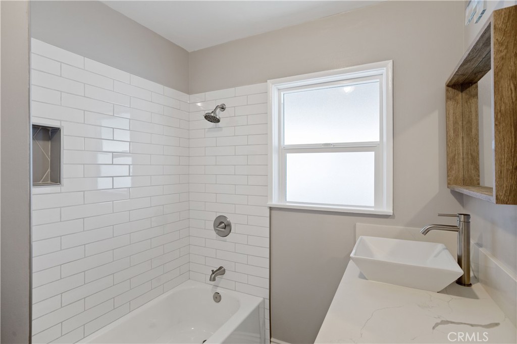 1503 257th Property Photo 9