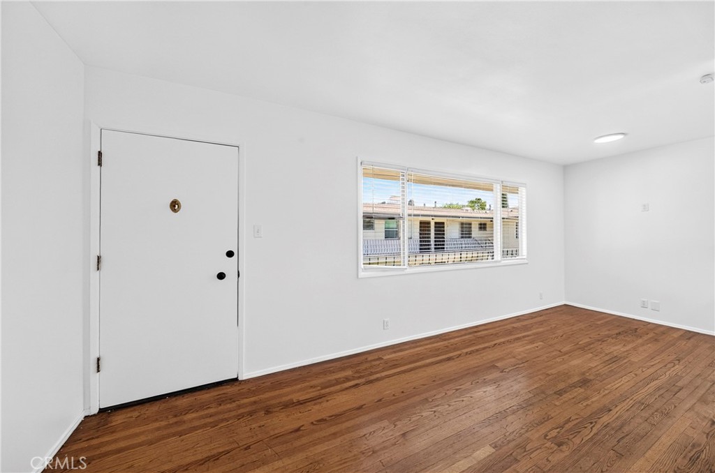 728 Cedar Property Photo 8