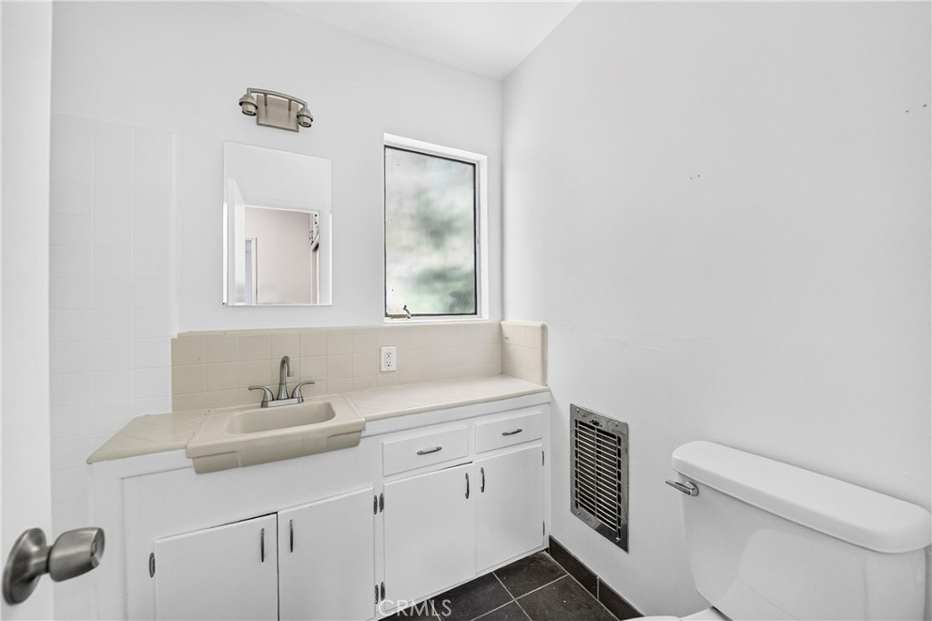 728 Cedar Property Photo 22