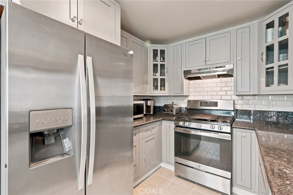 241 Orleans Property Photo 5