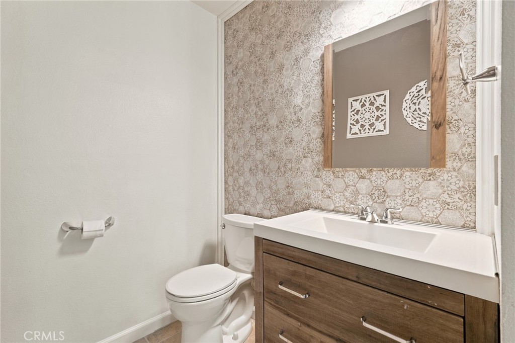 241 Orleans Property Photo 8