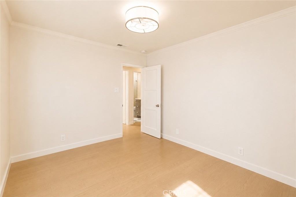 1026 Avenue A Property Photo 14