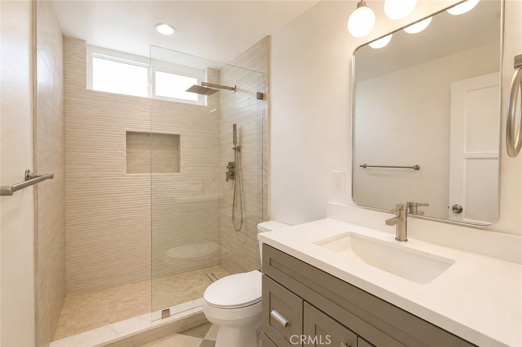 1026 Avenue A Property Photo 23