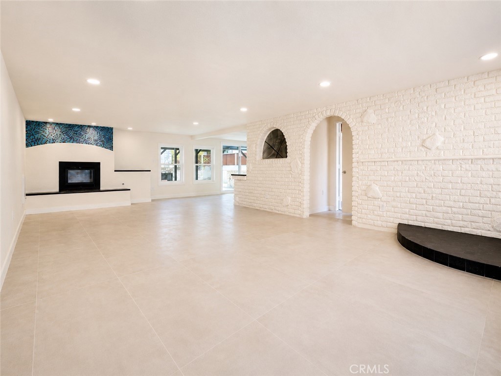 1026 Avenue A Property Photo 32