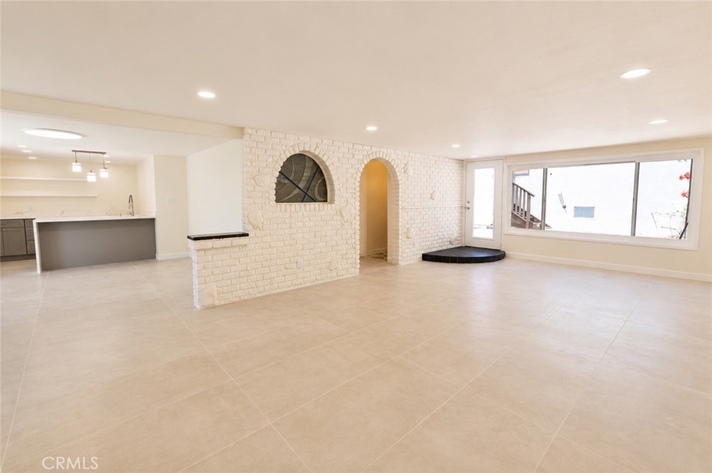 1026 Avenue A Property Photo 33