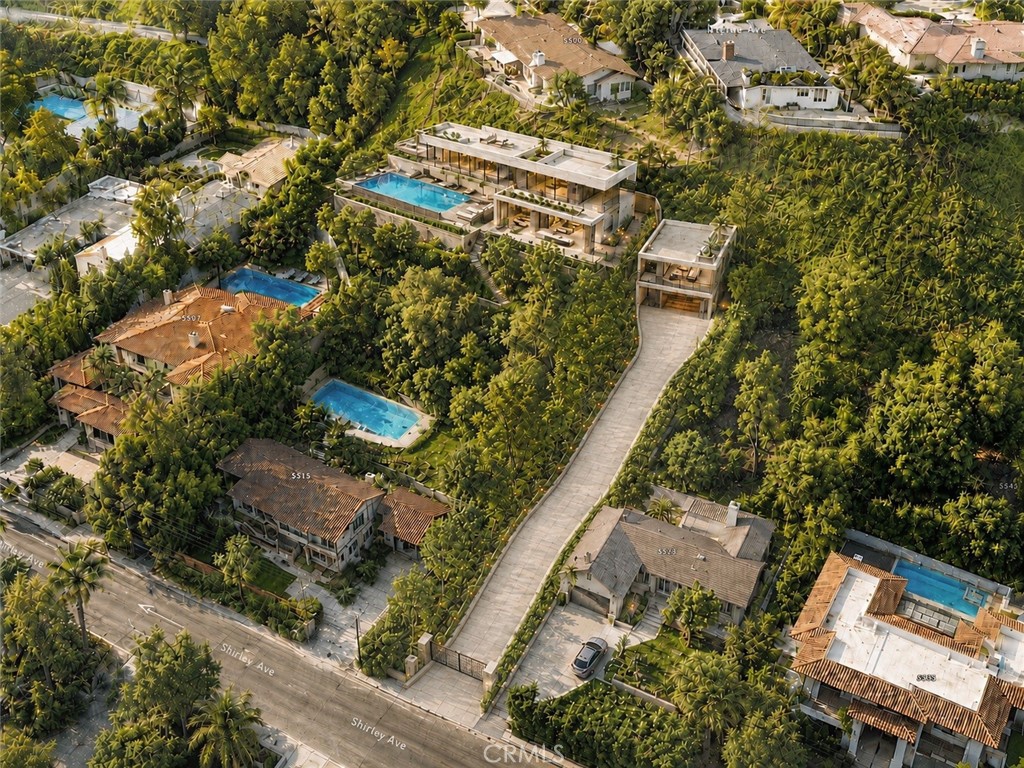5500 Melvin Property Photo 4