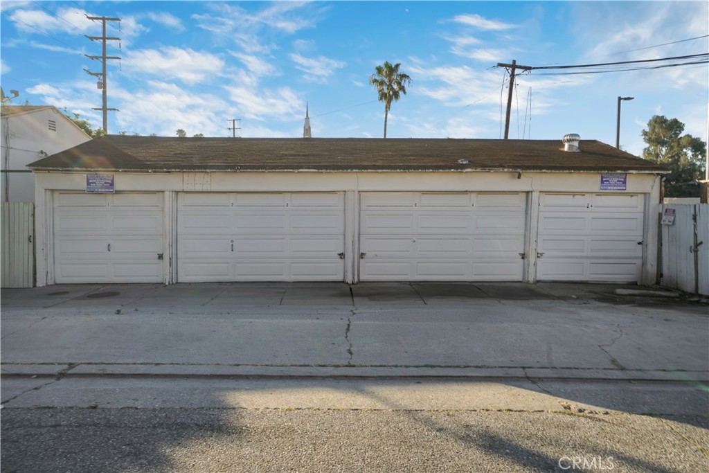 335 339 Centinela Ave Property Photo 14