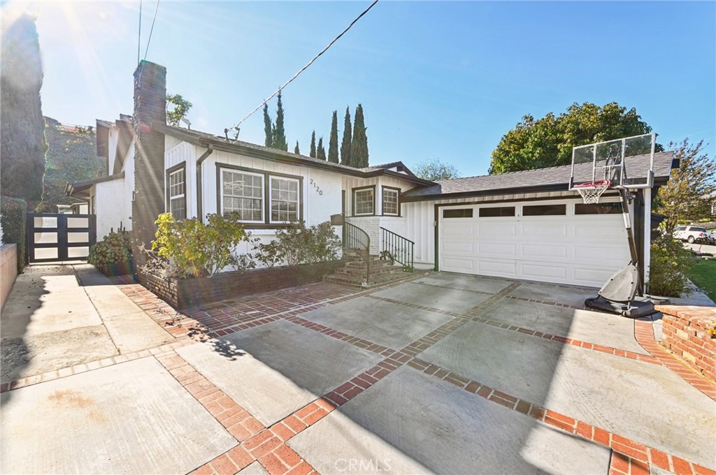 2120 Ronsard Road Property Photo 1