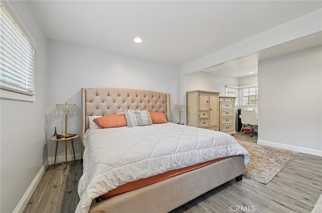 2120 Ronsard Road Property Photo 17