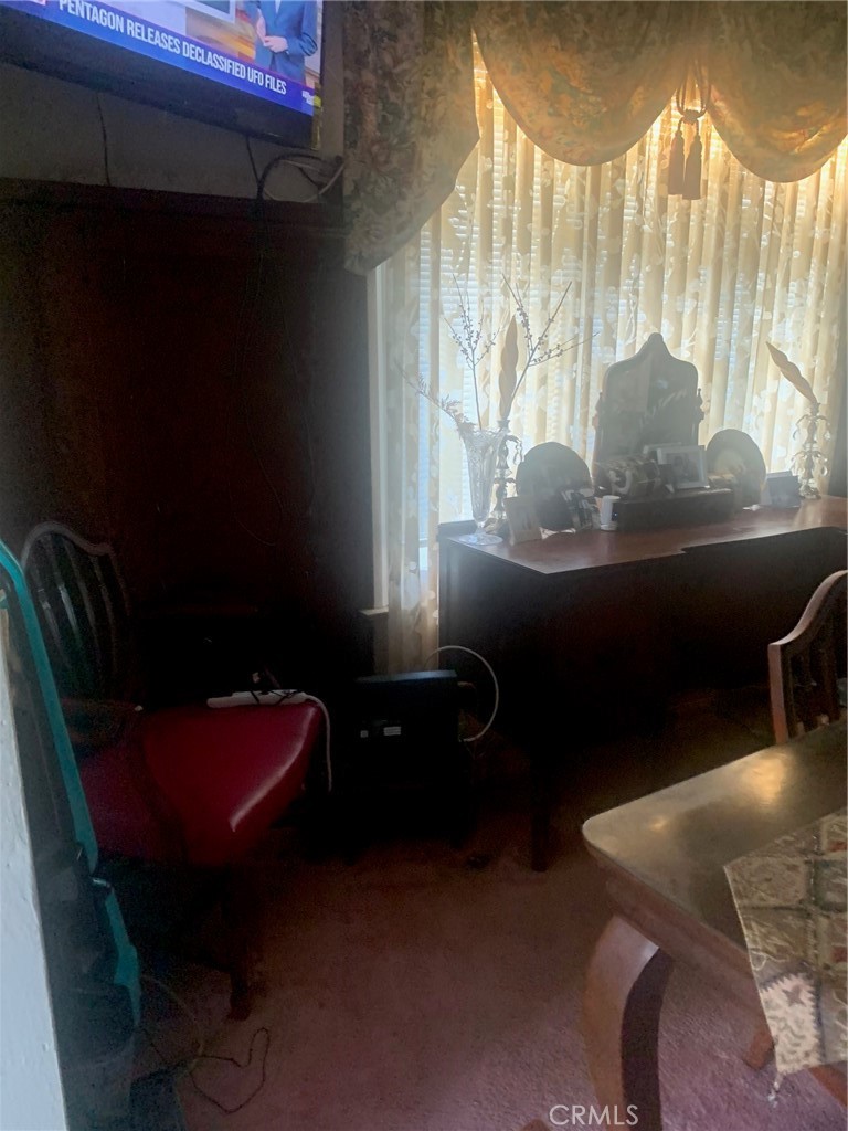 1567 La Salle Property Photo 4