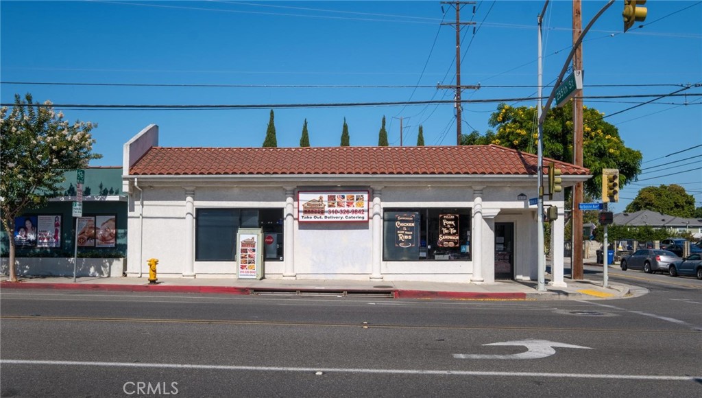 25501 Narbonne Property Photo 1