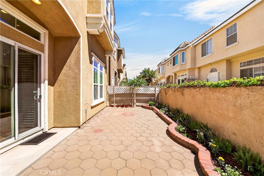 2889 Plaza Del Amo 117 Property Photo 48