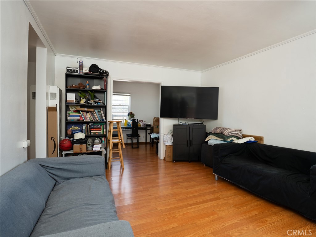 5126 W El Segundo Boulevard Property Photo 4