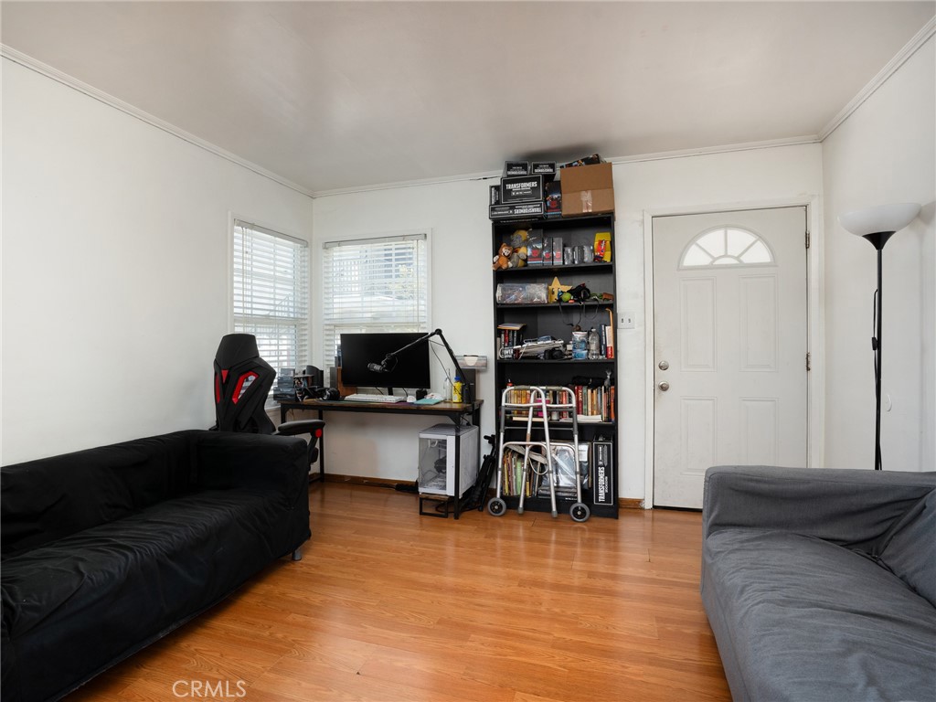 5126 W El Segundo Boulevard Property Photo 5